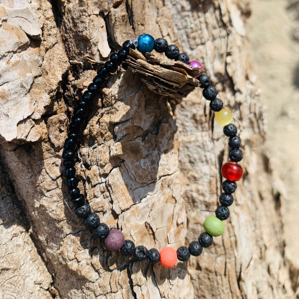 6mm Lava Bead & Chakra I spited Diffuser Bracelet